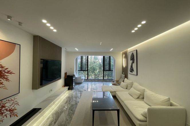 3BR Apartment in Jing'an with Floor-to-Ceiling Windows (L13/L14)
