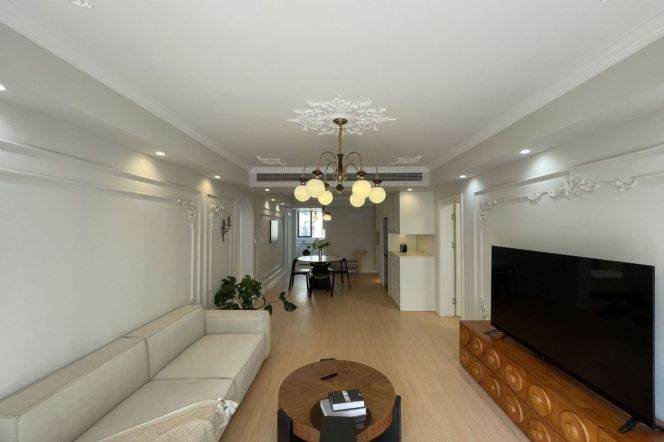 3BR Apartment in Jing'an with Floor-to-Ceiling Windows (L13/L14)
