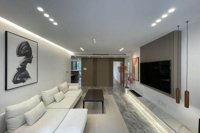 3BR Apartment in Jing'an with Floor-to-Ceiling Windows (L13/L14)