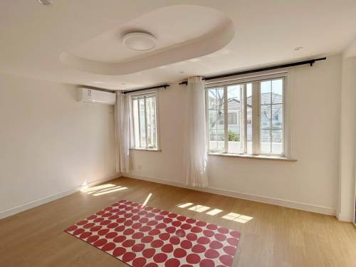 Housing image — Bedroom