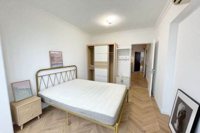 1BR Apartment near Jaguar Shanghai Symphony Hall (L1/L7)