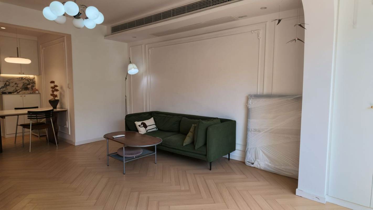 Housing image — Living Room