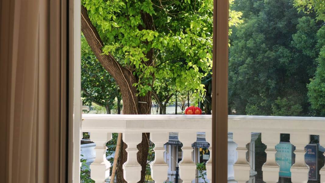 Housing image — Balcony