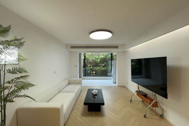 4BR Apartment in Jing'an with Floor-to-Ceiling Windows (L13/L14)