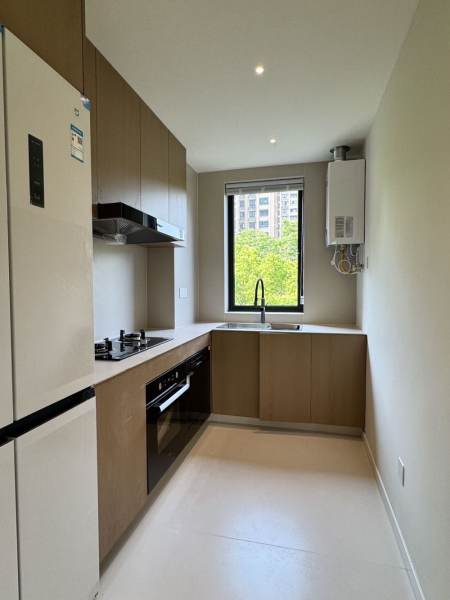 Housing image — Kitchen