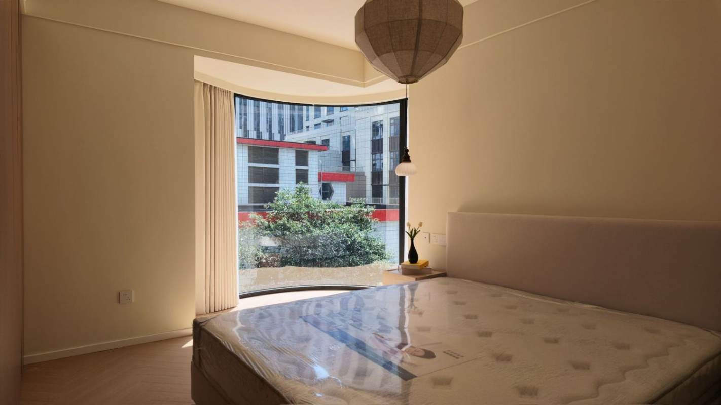 Housing image — Bedroom