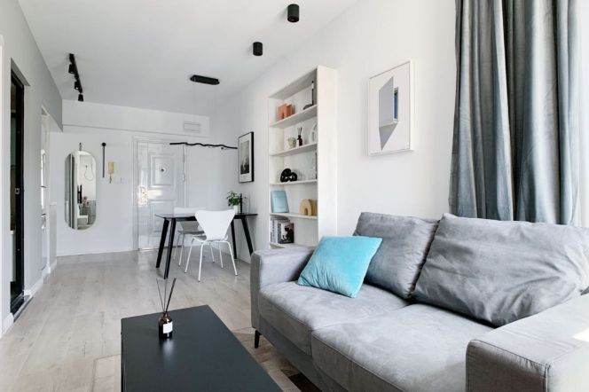 1BR Apartment in Jing'an (L14)