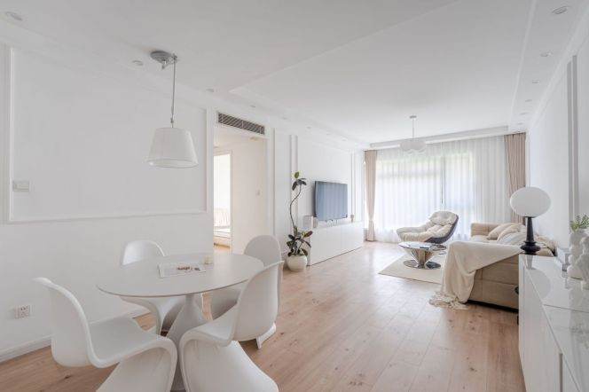 Spacious 2BR Apartment near Zhenping Rd Metro (L3/L4/L7)