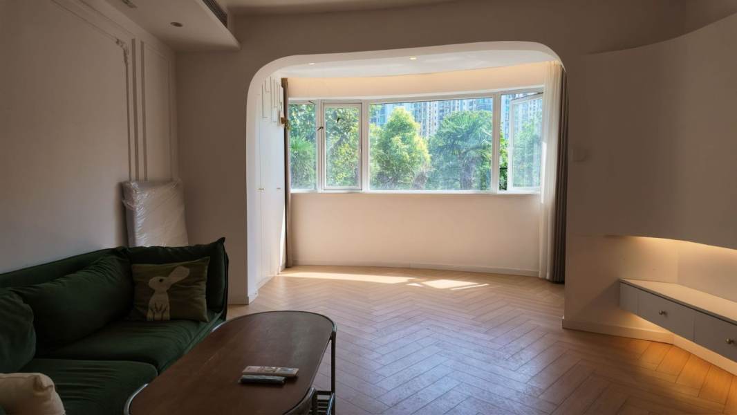 Housing image — Living Room