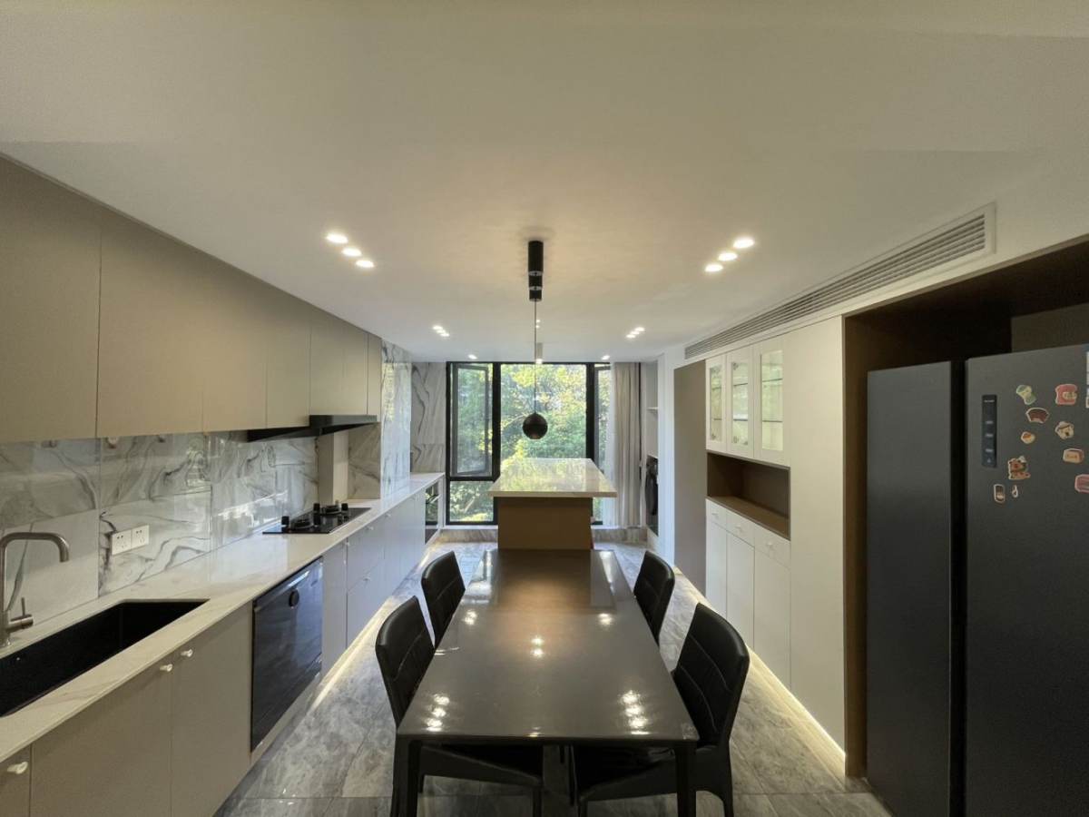 Housing image — Kitchen