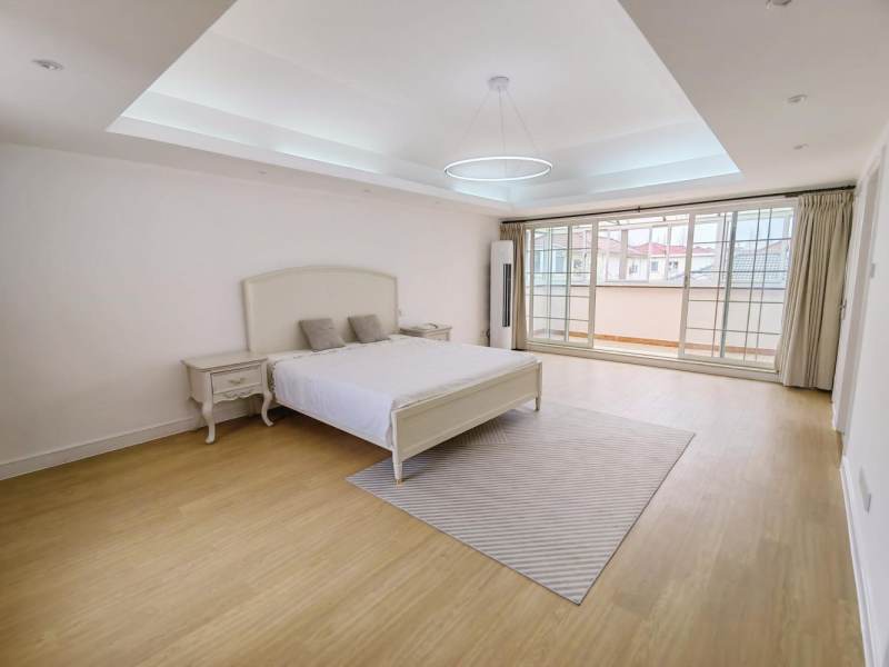 Housing image — Bedroom