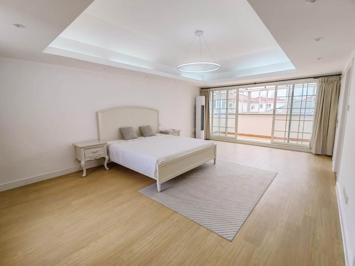 Housing image — Bedroom