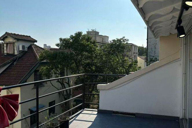 Spacious Historic High-Ceiling 3BR Apartment in Old Xuhui with Terrace (L1/L10/L12)