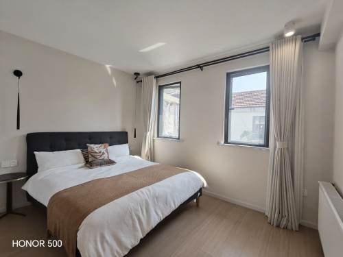 Housing image — Bedroom