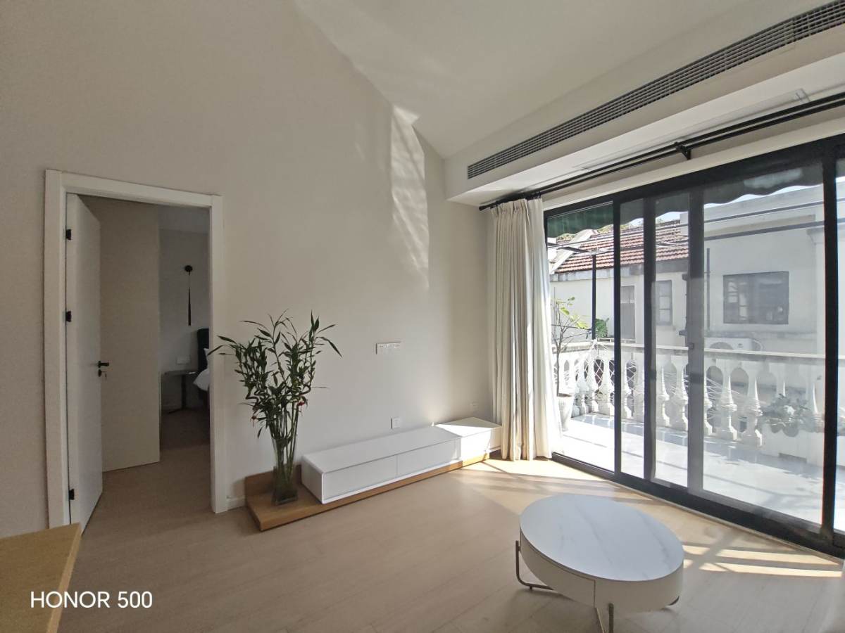 Housing image — Living Room