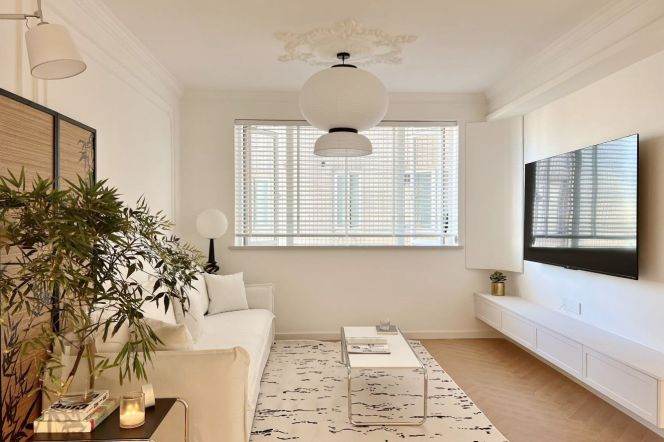 High-Floor 2BR Apartment near Dapuqiao Metro (L9)