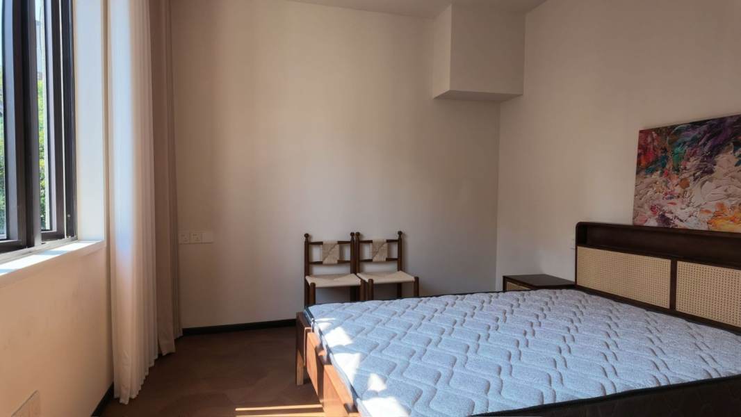 Housing image — Bedroom