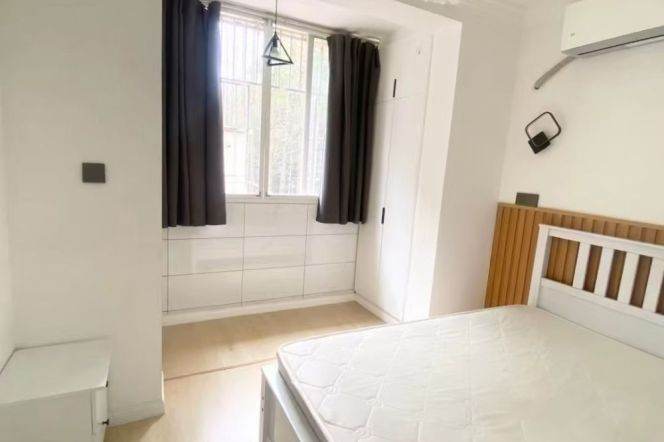 2BR Apartment near Zhongshan Park (L2/L3/L4)