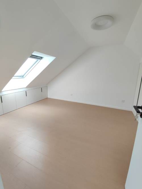 Housing image — Bedroom
