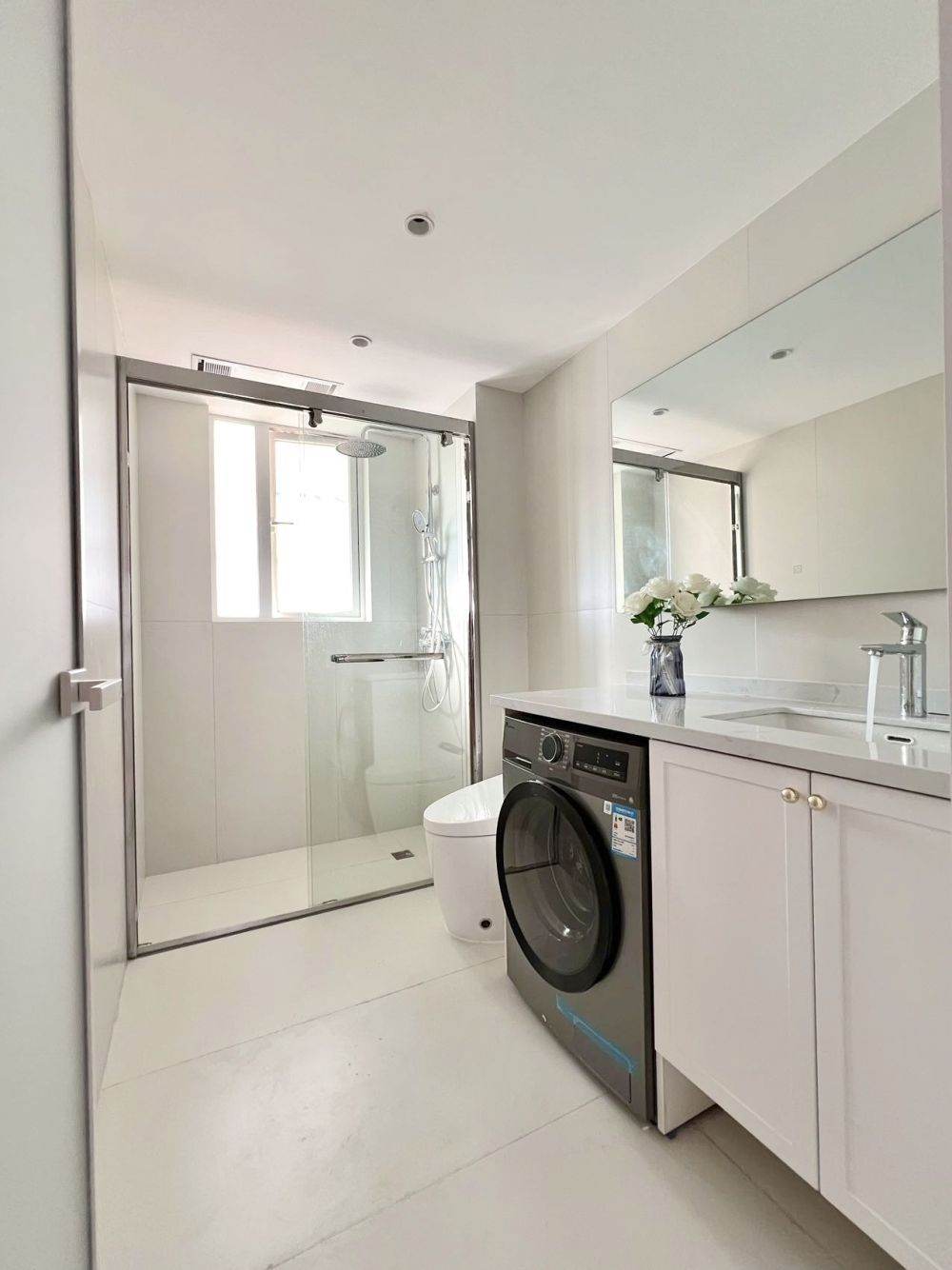 Housing image — Bathroom