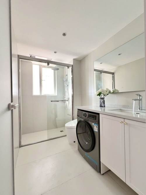 Housing image — Bathroom