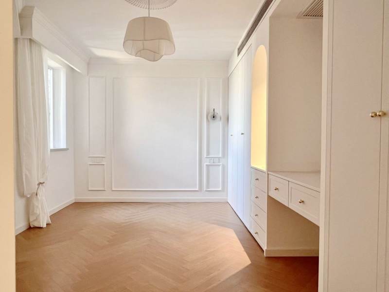 Housing image — Bedroom