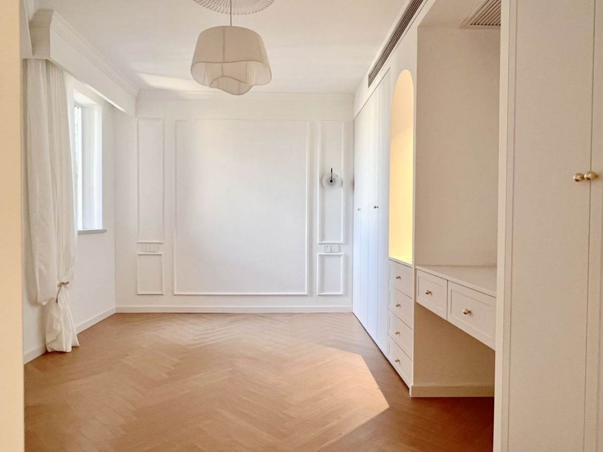 Housing image — Bedroom