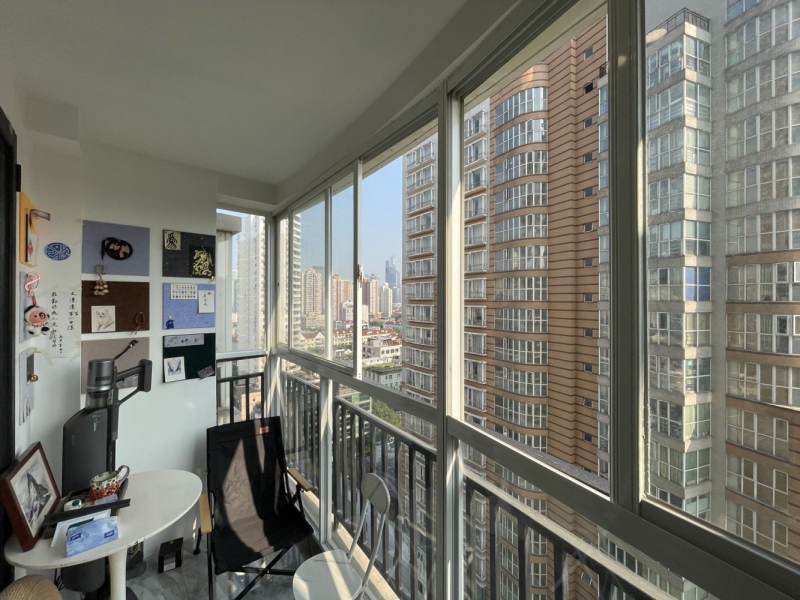 Housing image — Living Room