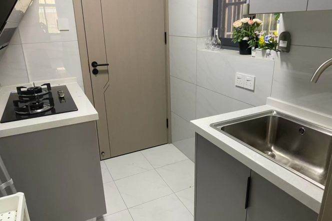 1BR Apartment near Sunny Walk Shopping Mall (L7/L12)