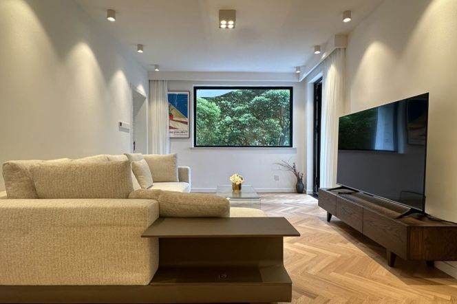 3BR Apartment near Jiangning Rd Metro with Green View (L13)