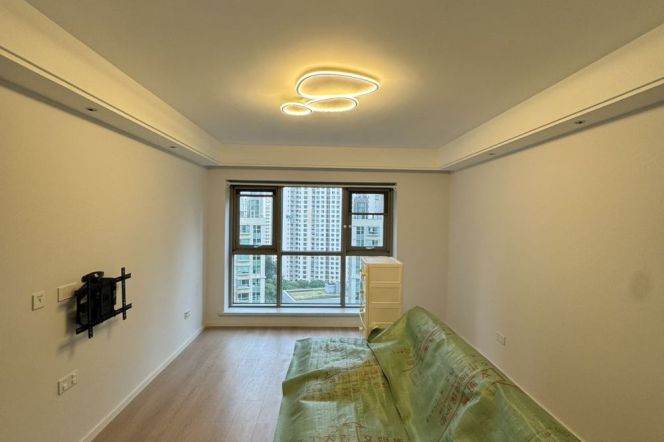 High-Floor 2BR Apartment at 8 Park Avenue (L7)