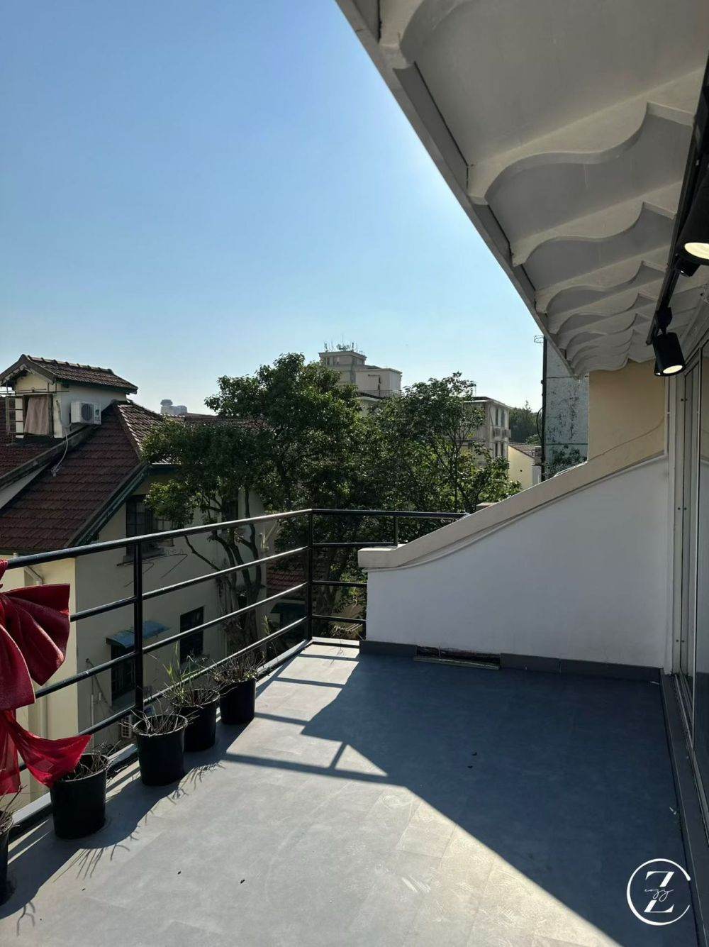 Housing image — Terrace