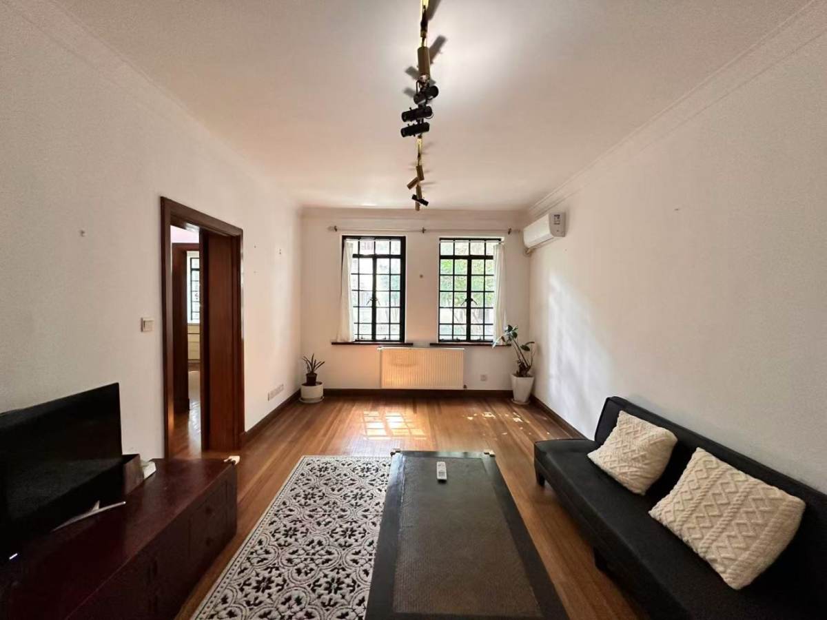 Housing image — Living Room