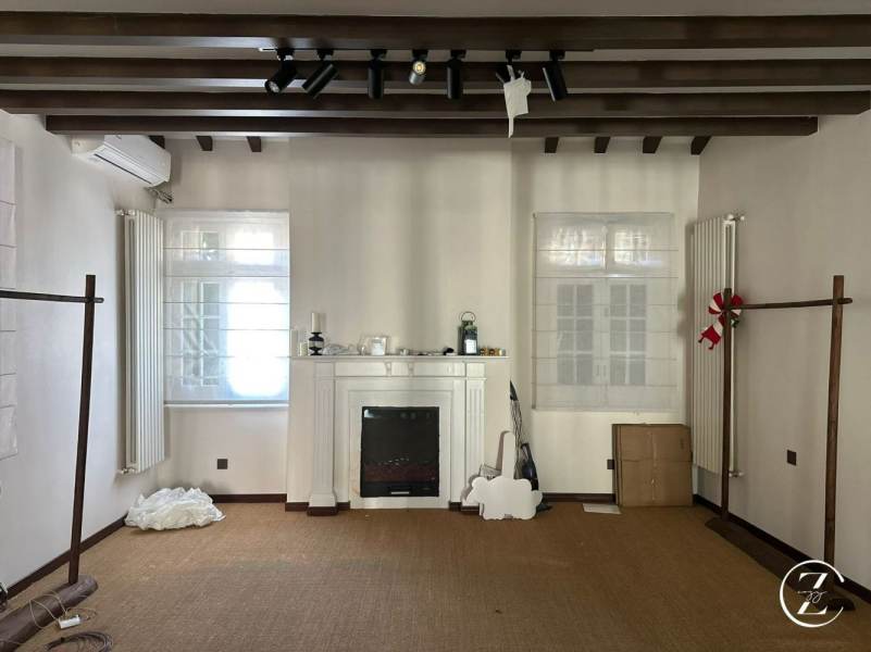 Housing image — Living Room