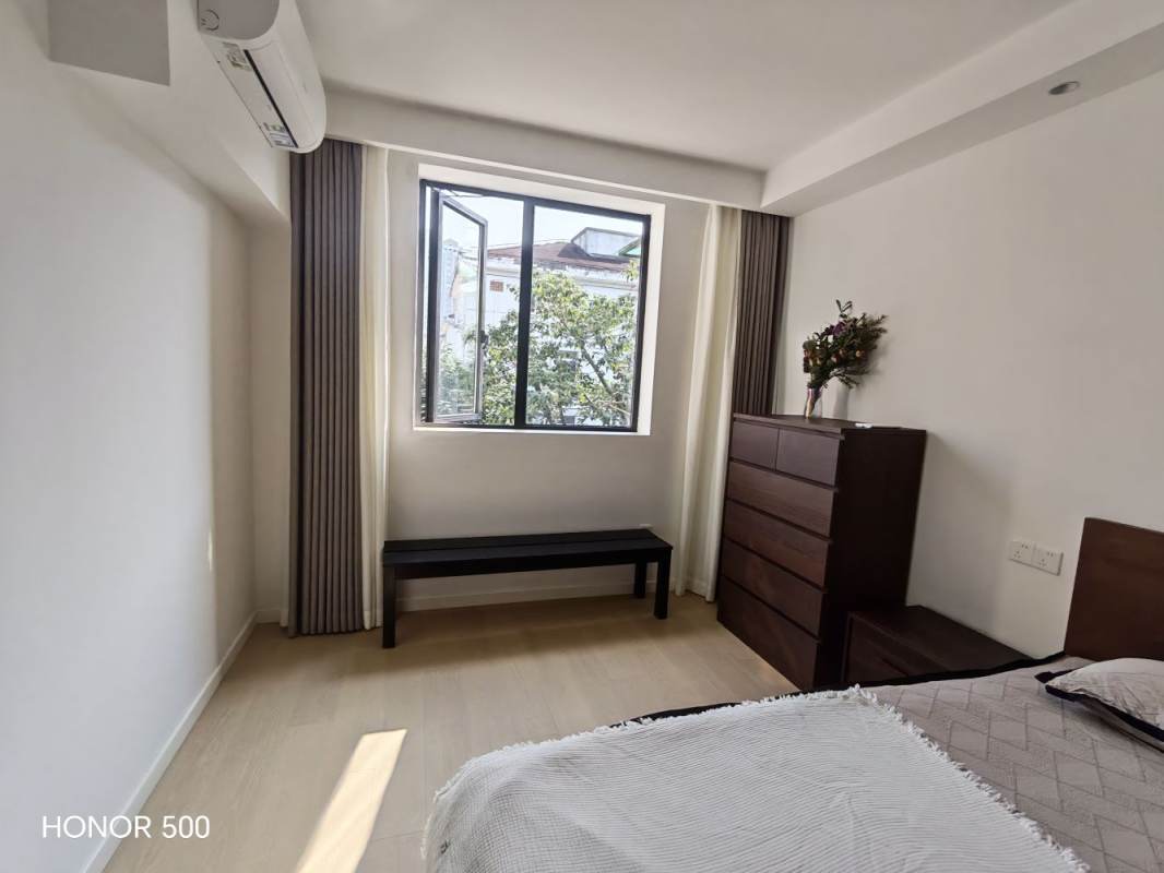 Housing image — Bedroom