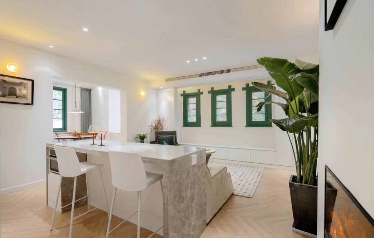 Housing image — Living Room