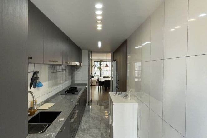 High-Floor 3BR Apartment in Jing'an with Floor-to-Ceiling Windows (L14)