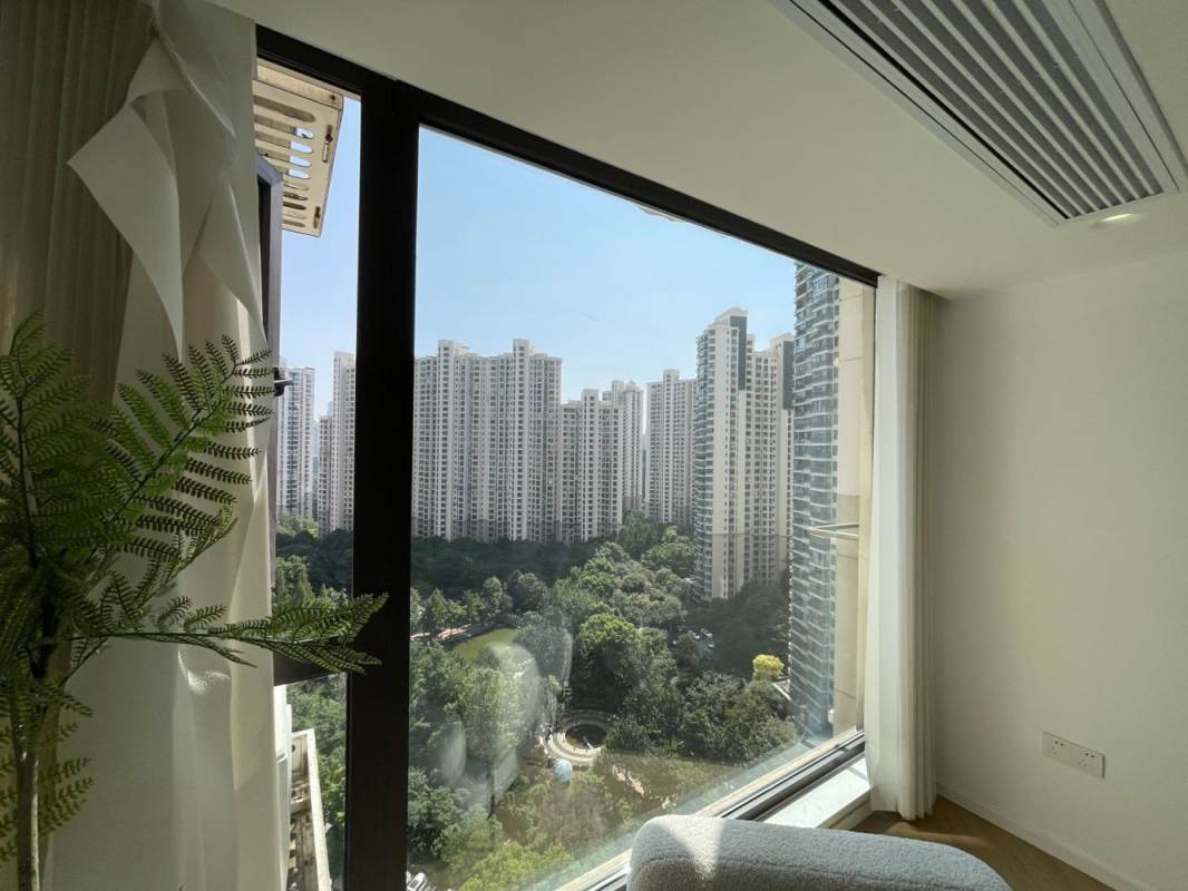 Housing image — Living Room