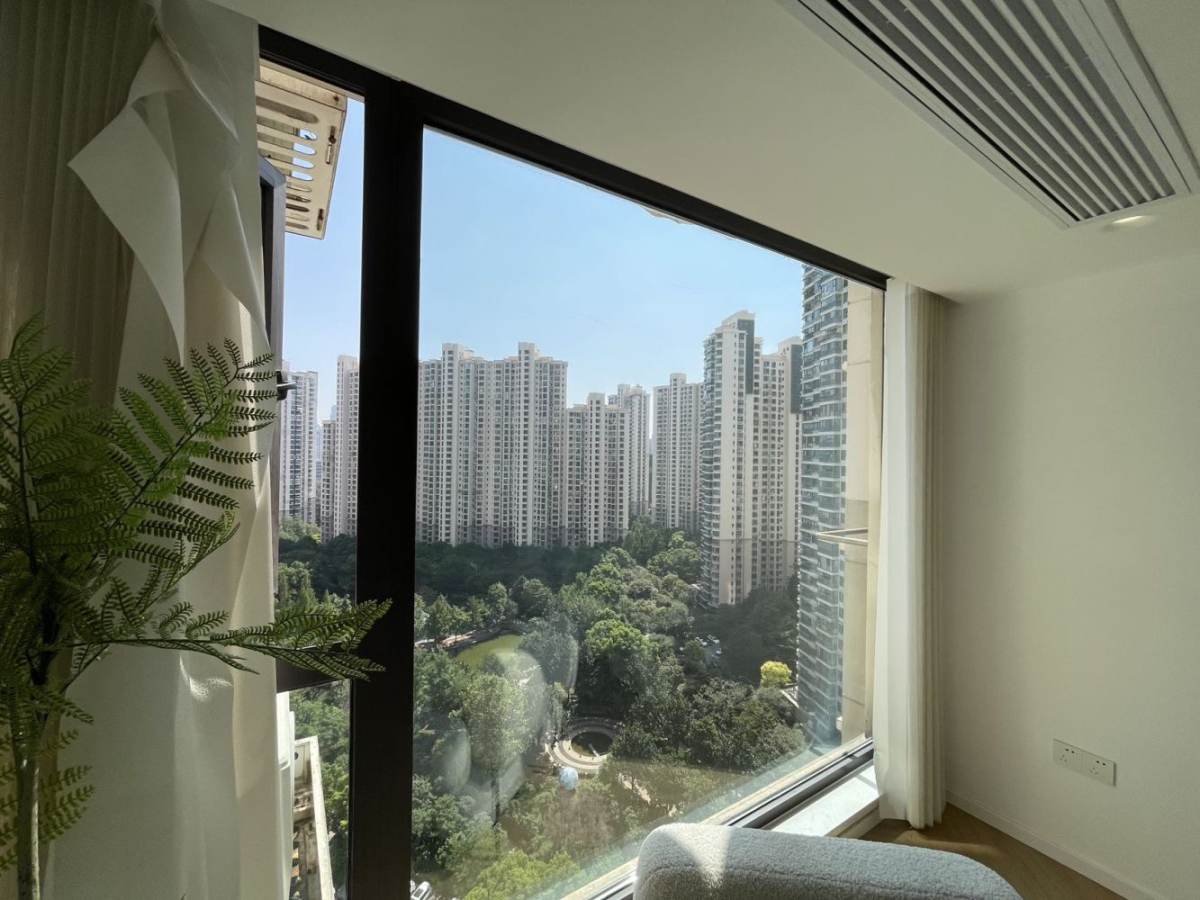 Housing image — Living Room