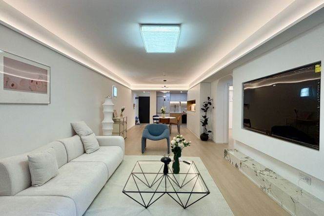 Spacious 2BR Apartment near Hailun Rd Metro with Private Garden (L4/L10)
