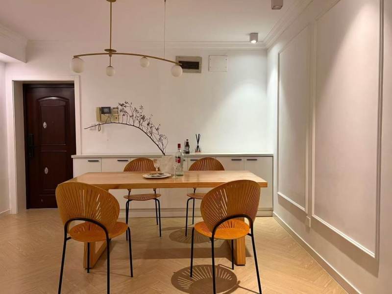 Housing image — Dining Area