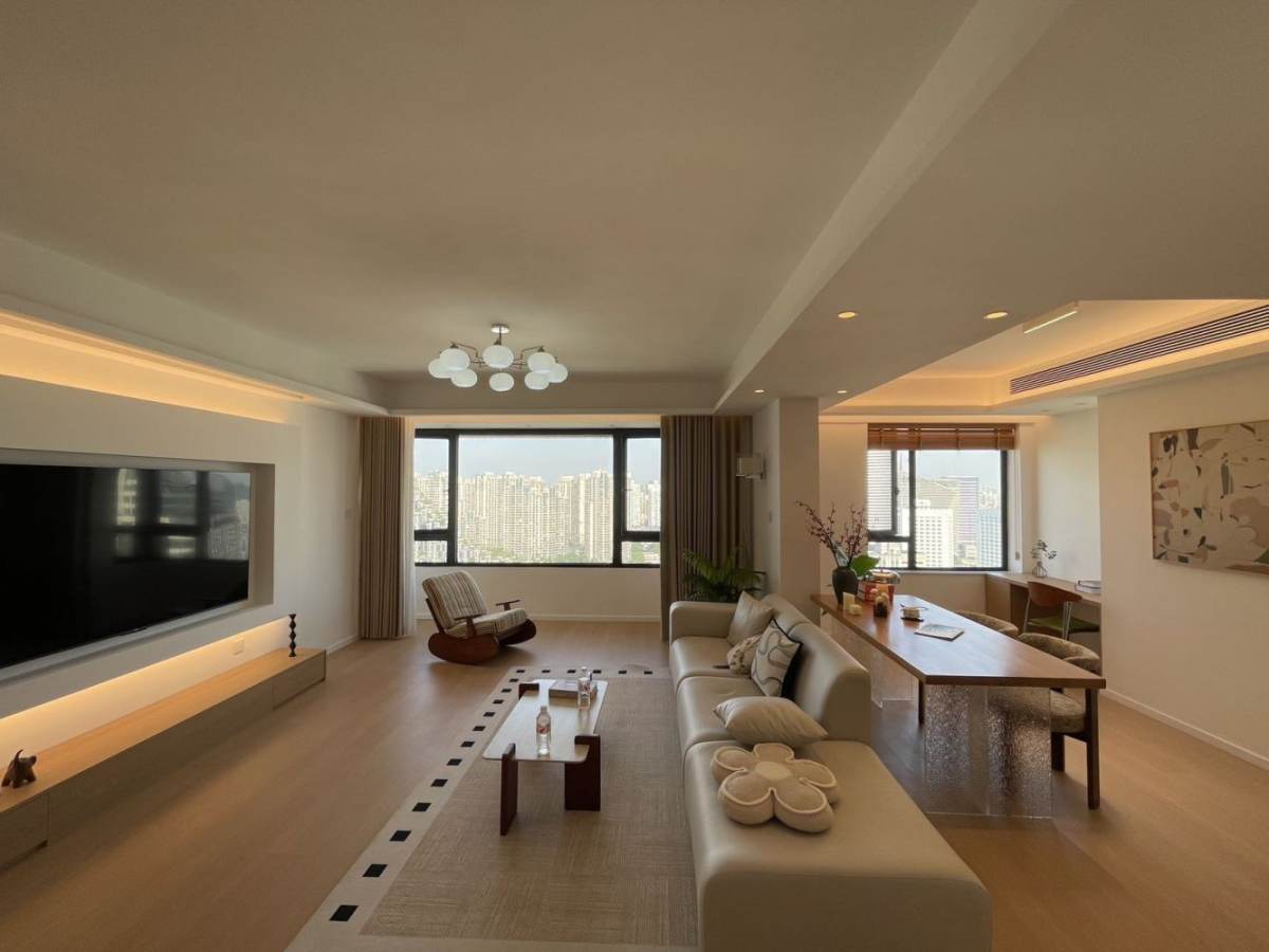 Housing image — Living Room