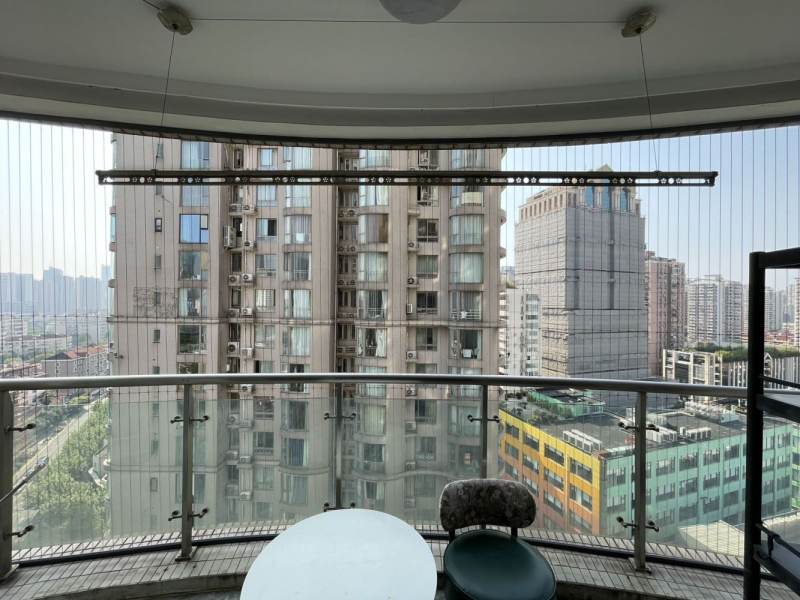 Housing image — Balcony