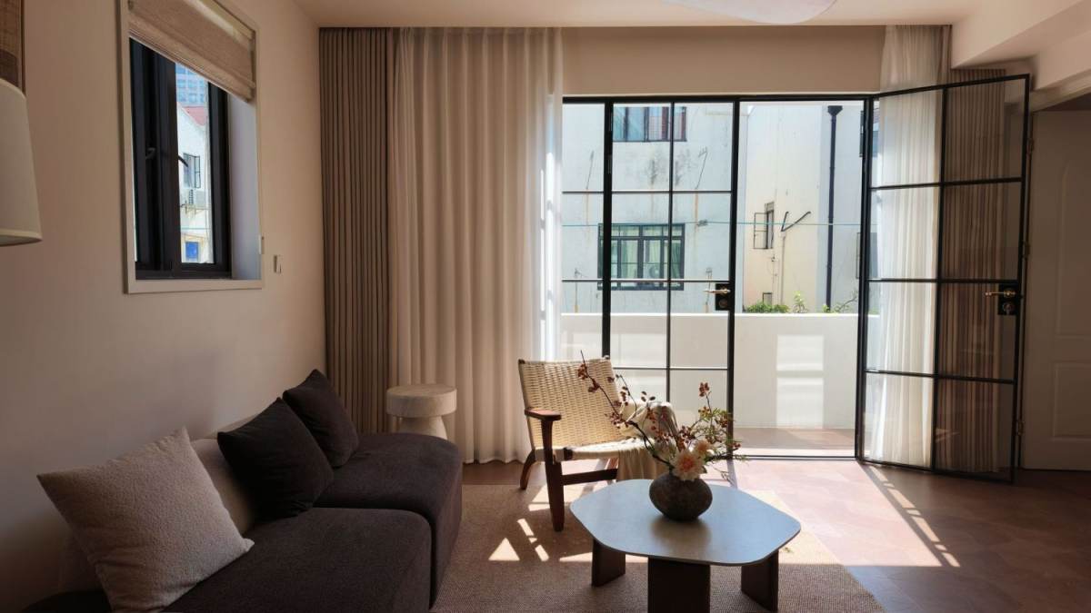 Housing image — Living Room