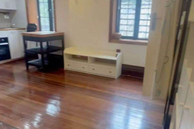 1BR Lane House in Jing'an