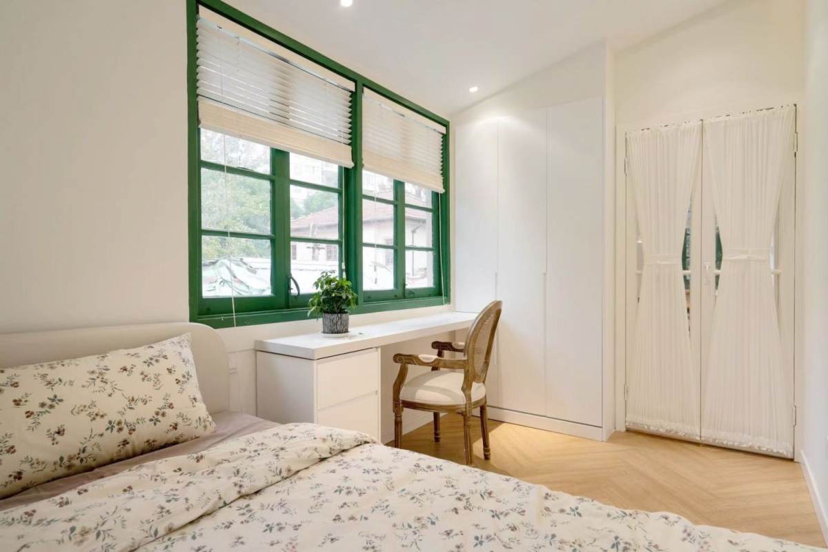 Housing image — Bedroom