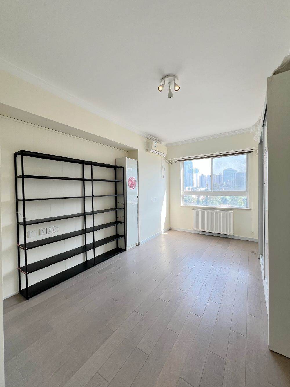 Housing image — Bedroom