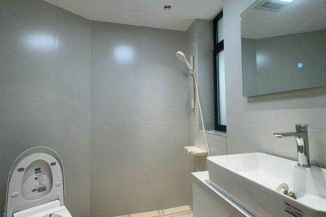 High-Floor 1BR Apartment in Old Xuhui with Outstanding View (L9/L12)