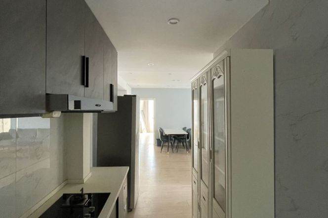 3BR Apartment at Yunhe Garden with Floor-to-Ceiling Windows
