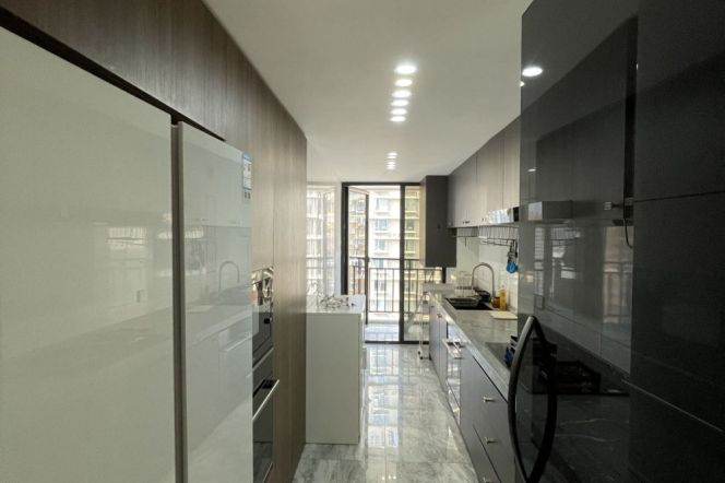 High-Floor 3BR Apartment in Jing'an with Floor-to-Ceiling Windows (L14)